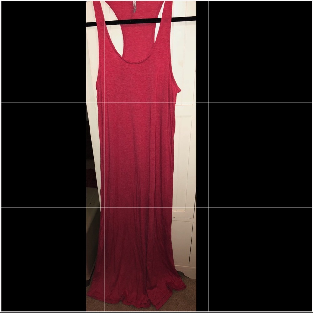 Beautiful red maxi dress!!